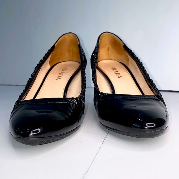 Prada Black Patent Leather Runched Ballet Pump Kitten Heel Size EU 37 - Picture 13 of 17